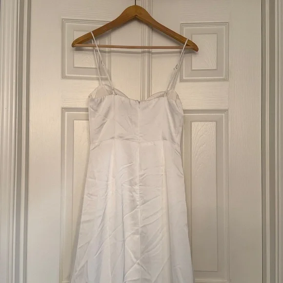 White satin midi dress with hem decoration - Picture 7 of 12